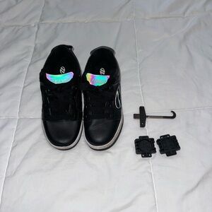 Heelys Black Kids Shoes with Holographic Detail